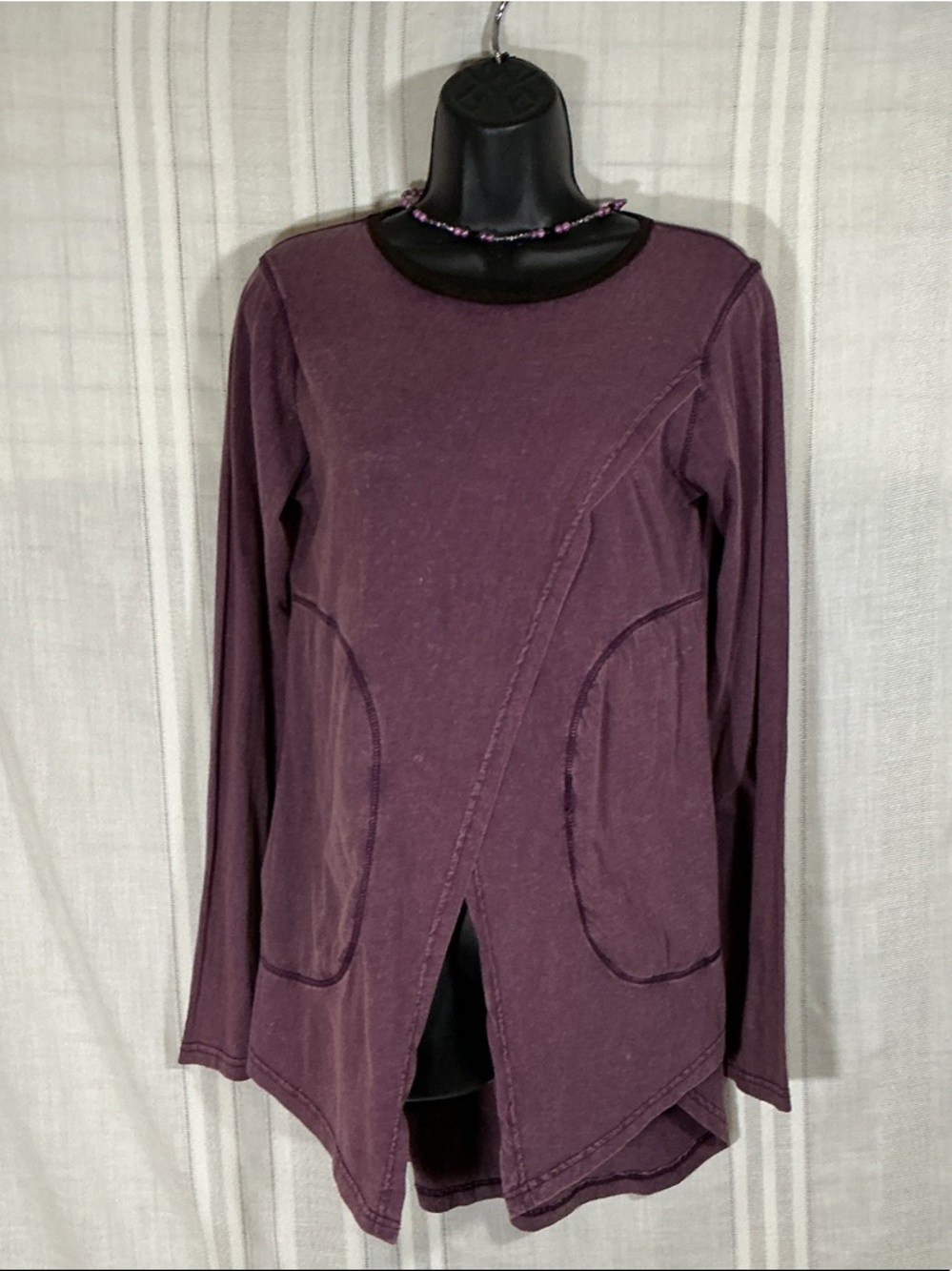 Avatar Long-Sleeve Asymmetrical Tunic Top in Plum size Med